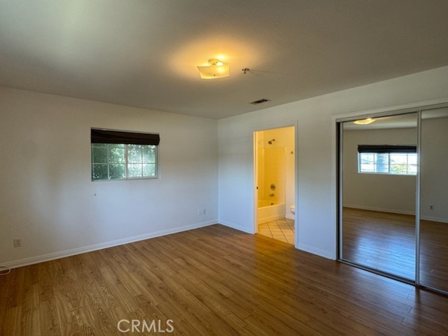 1927 Cloverfield Boulevard, Santa Monica CA: https://media.crmls.org/medias/b2c03a04-a5ca-4a56-953f-0f876e534d4d.jpg