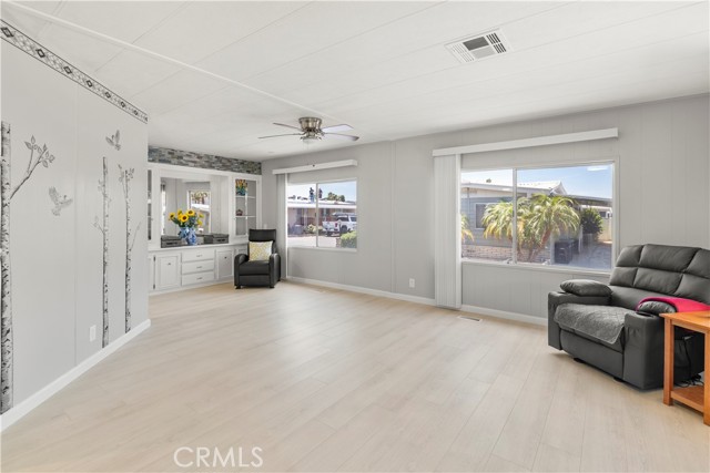 Detail Gallery Image 11 of 38 For 881 Lake Street, Hemet,  CA 92544 - 2 Beds | 2 Baths