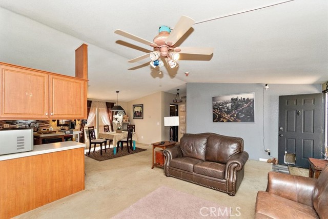 Detail Gallery Image 23 of 43 For 12730 Fir St, Oak Hills,  CA 92344 - 6 Beds | 4/1 Baths