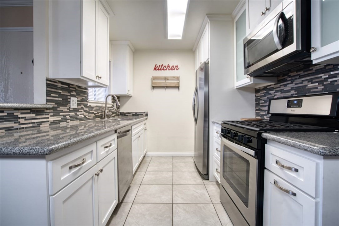 Detail Gallery Image 7 of 33 For 8990 19th St #239,  Rancho Cucamonga,  CA 91701 - 1 Beds | 1 Baths