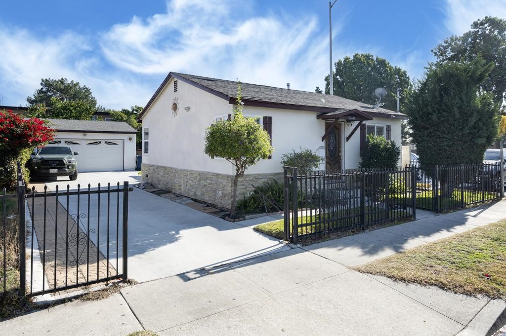 Image 2 for 12444 Benedict Ave, Downey, CA 90242