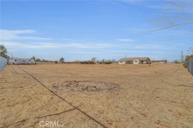 18177 Cherry St, Hesperia CA: https://media.crmls.org/medias/b2c22a35-388f-4f8e-85b7-a5b521125bf3.jpg
