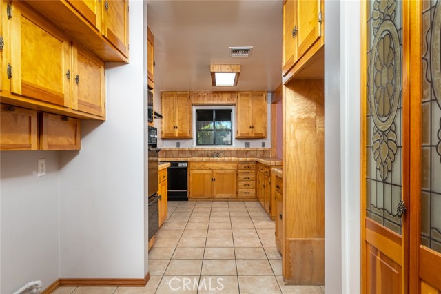 9530 Keokuk Avenue photo 8