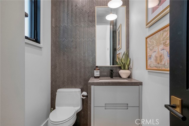 4961 Edgerton Avenue, Encino CA: https://media.crmls.org/medias/b2c29a1f-15c3-4fc1-887b-2a18026e6936.jpg