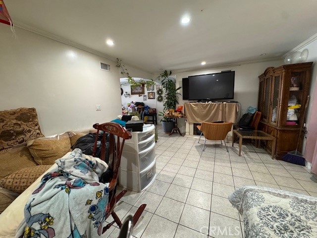 Detail Gallery Image 7 of 21 For 12112 Hoyt St, Sylmar,  CA 91342 - 4 Beds | 3 Baths