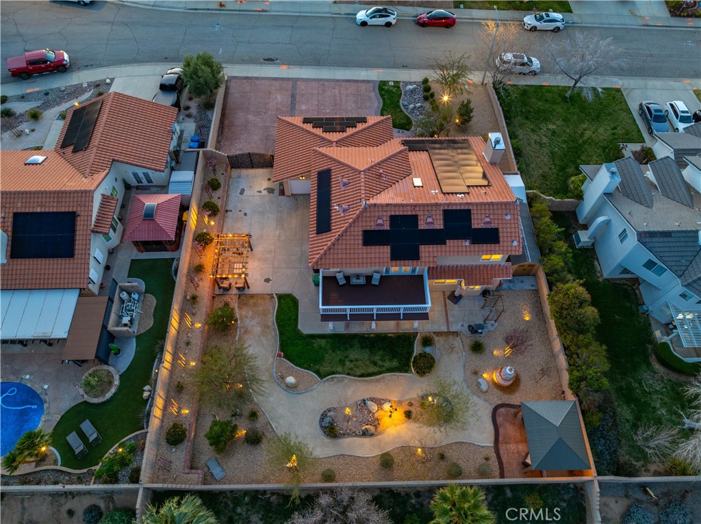 https://media.crmls.org/medias/b2c38cbe-4172-432c-acc2-aba5d3607994.jpg?preset=X-Large