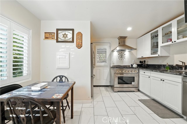 373 Redwood Lane, Crestline CA: https://media.crmls.org/medias/b2c58a46-68f9-41fa-a7b3-729b483b82dd.jpg