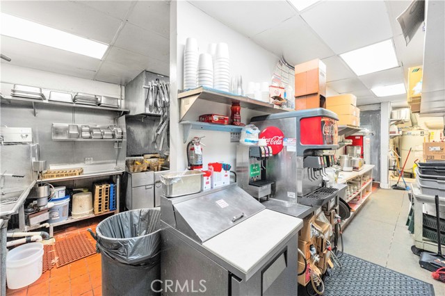 1020 E K E Avenue, Lancaster CA: https://media.crmls.org/medias/b2c5bbc2-0220-4e52-96e0-6752b3b62d0d.jpg