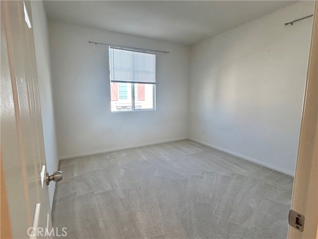 Detail Gallery Image 19 of 23 For 687 S Clementine Ln, Rialto,  CA 92376 - 4 Beds | 2/1 Baths