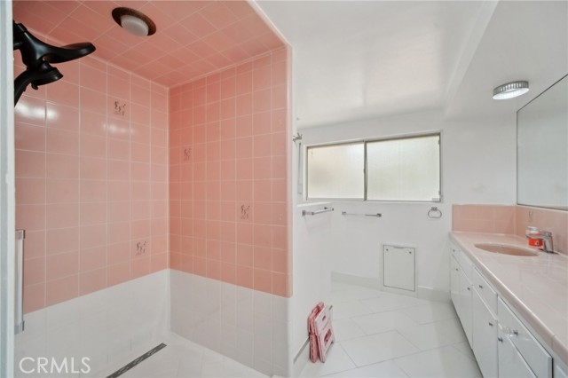 Detail Gallery Image 32 of 75 For 12218 Sarazen Pl, Granada Hills,  CA 91344 - 6 Beds | 5/2 Baths