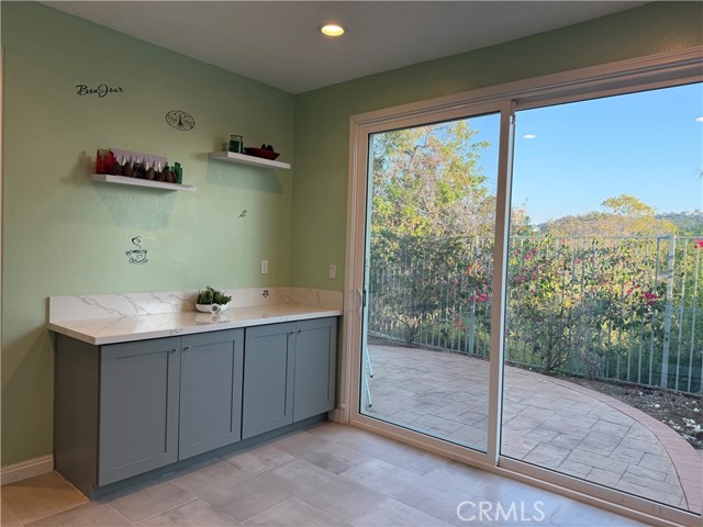 5904 E Bottlebrush Drive, Orange CA: https://media.crmls.org/medias/b2c73aad-86be-49ad-9c61-4b32584cab32.jpg