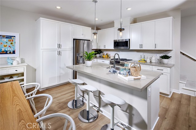 4049 Spring Lane, Corona, CA, 92883 4049 Spring Lane, Corona, CA, 92883