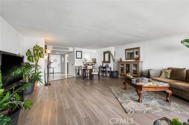 Detail Gallery Image 10 of 54 For 4337 Marina City Dr. #1041,  Marina Del Rey,  CA 90292 - 2 Beds | 2 Baths