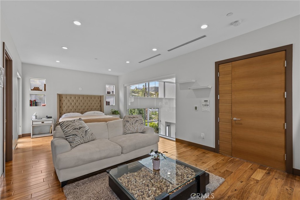 MLS #SR25260301 image #12