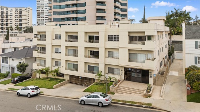 Detail Gallery Image 3 of 53 For 10475 Ashton Avenue Ave #301,  Los Angeles,  CA 90024 - 2 Beds | 3 Baths