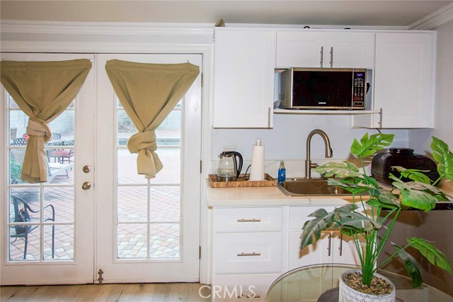 Detail Gallery Image 5 of 14 For 5929 Colfax Ave, North Hollywood,  CA 91601 - 1 Beds | 1 Baths