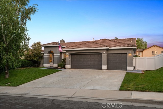 Detail Gallery Image 2 of 66 For 22575 Belcanto Dr, Moreno Valley,  CA 92557 - 4 Beds | 2 Baths