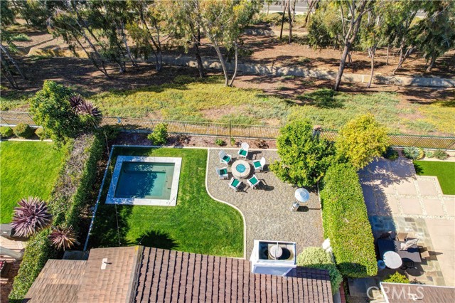 29 Hancock Street, Laguna Niguel CA: https://media.crmls.org/medias/b2ca0266-cb2c-4235-b816-4d40fd50de78.jpg