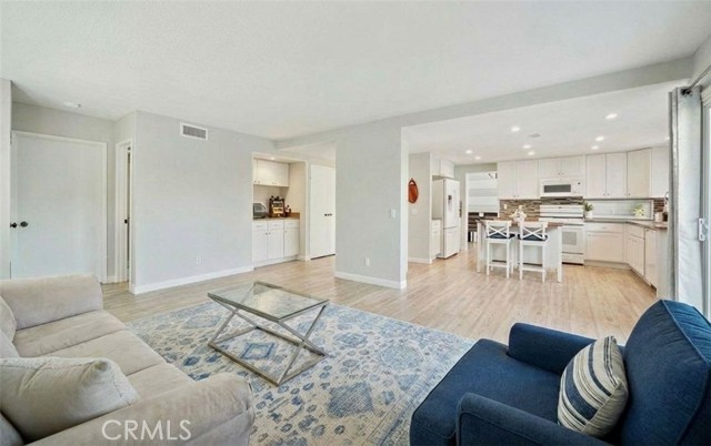 Detail Gallery Image 8 of 46 For 27301 Monforte, Mission Viejo,  CA 92692 - 3 Beds | 2/1 Baths