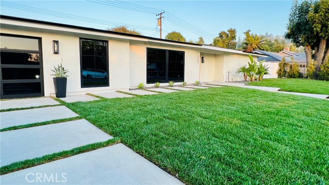 Detail Gallery Image 1 of 20 For 1251 Foothill Bld, Santa Ana,  CA 92705 - 2 Beds | 2 Baths