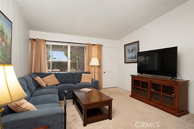 Detail Gallery Image 5 of 24 For 1582 Golden Rain 43j,  Seal Beach,  CA 90740 - 1 Beds | 1 Baths