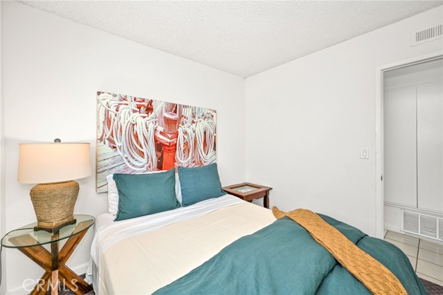 Detail Gallery Image 22 of 56 For 4103 Seashore, Newport Beach,  CA 92663 - 7 Beds | 4 Baths