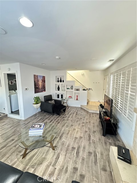 1808 Phelan Lane, Redondo Beach, California 90278, 3 Bedrooms Bedrooms, ,2 BathroomsBathrooms,Residential,For Sale,Phelan,SB24239280