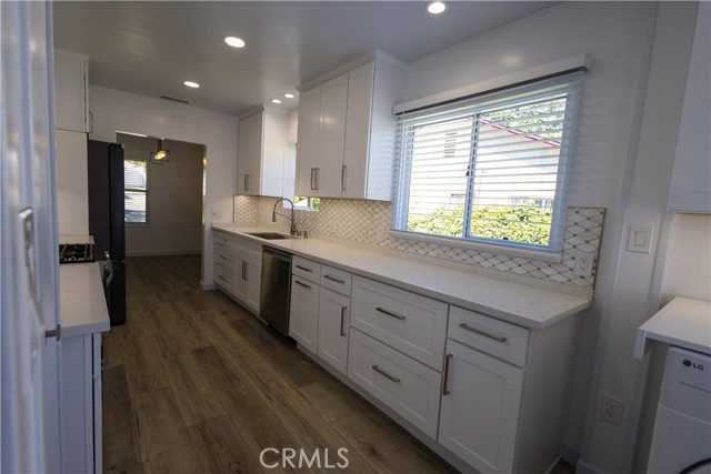 3334 Alabama Street, La Crescenta, California 91214, 3 Bedrooms Bedrooms, ,1 BathroomBathrooms,Residential Lease,For Rent,3334 Alabama Street,CRGD25156359