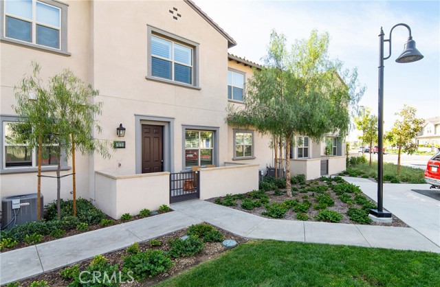Detail Gallery Image 1 of 1 For 12122 Blue Sky Ct, Whittier,  CA 90602 - 2 Beds | 2/1 Baths