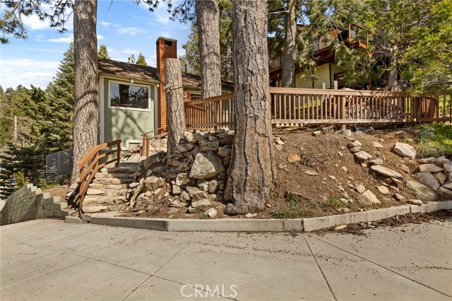 Detail Gallery Image 9 of 43 For 26568 Valley View Dr, Rimforest,  CA 92378 - 3 Beds | 2 Baths
