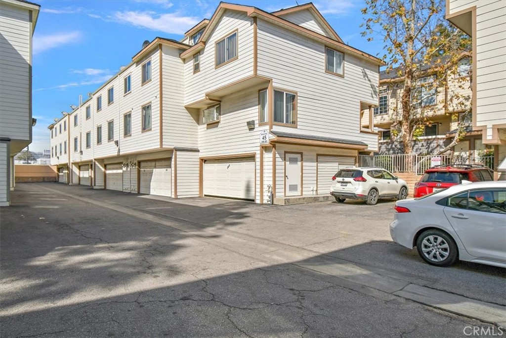11150 Glenoaks Boulevard #300