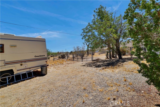 Detail Gallery Image 20 of 27 For 60140 Adobe Rd, Joshua Tree,  CA 92252 - 2 Beds | 2 Baths