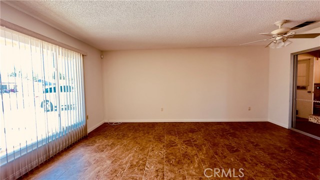 28821 Del Monte Drive, Menifee CA: https://media.crmls.org/medias/b2cf1a58-48fb-42b3-a846-d6f445f8d520.jpg