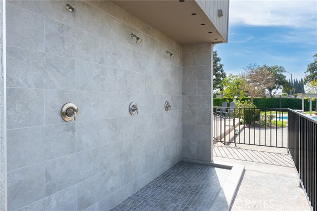 Detail Gallery Image 33 of 34 For 1024 W Lamark Ln, Anaheim,  CA 92802 - 3 Beds | 1/1 Baths