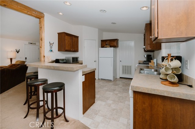Detail Gallery Image 11 of 26 For 280 Sunset Ln, Sugarloaf,  CA 92386 - 3 Beds | 2 Baths