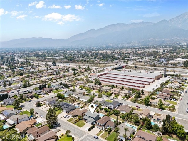 10586 Ring Ave, Rancho Cucamonga CA: https://media.crmls.org/medias/b2d1b43c-4b3d-42d5-9930-841563923212.jpg