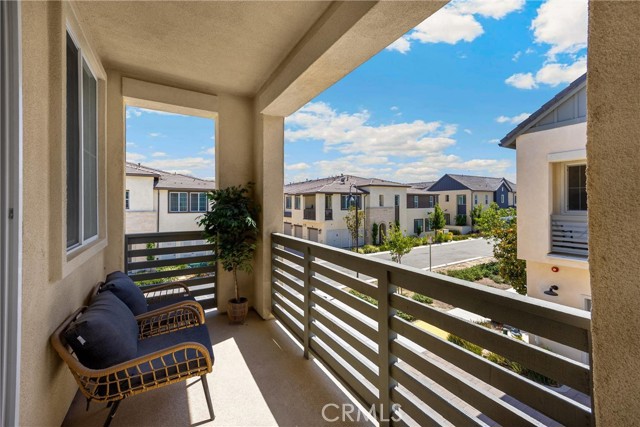 3645 E Delight Paseo, Ontario CA: https://media.crmls.org/medias/b2d1b9ce-0926-4bed-b334-ea8b1fa5a4c1.jpg