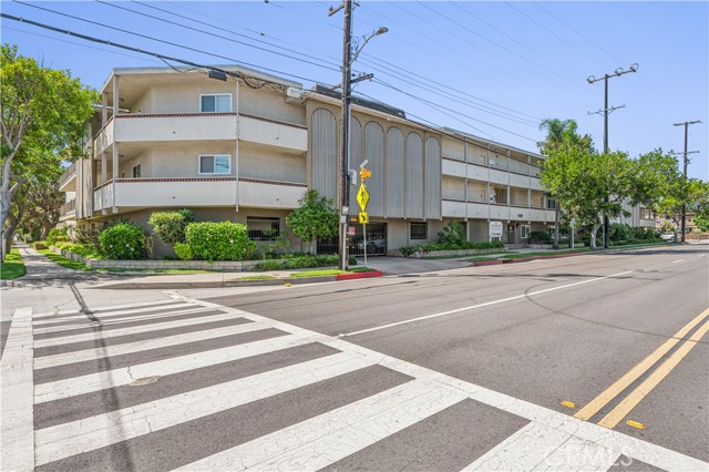 Detail Gallery Image 1 of 12 For 4160 W 182nd St #101,  Torrance,  CA 90504 - 2 Beds | 1 Baths