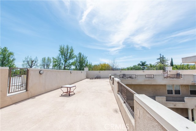 Detail Gallery Image 19 of 19 For 15206 Burbank Bld #209,  Sherman Oaks,  CA 91411 - 2 Beds | 2/1 Baths