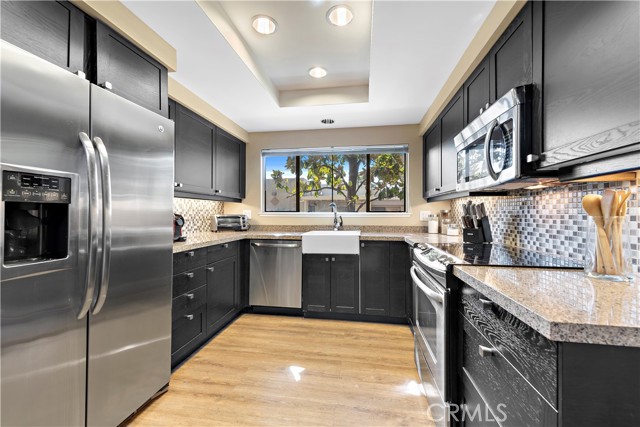 2077 Ronda Granada, Laguna Woods CA: https://media.crmls.org/medias/b2d3d5f9-c6d1-4774-8f13-92f900ef99c7.jpg