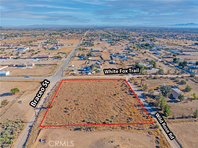 9875 Braceo Street, Oak Hills CA: https://media.crmls.org/medias/b2d488ad-9381-4cb4-8714-d4da0611c853.jpg