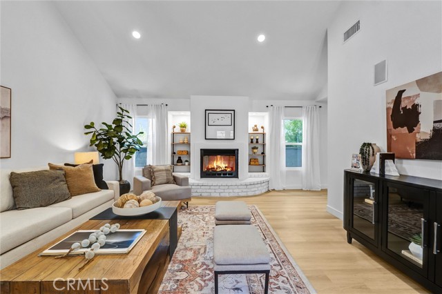 Image 13 of 29 For 6329 Candor Street