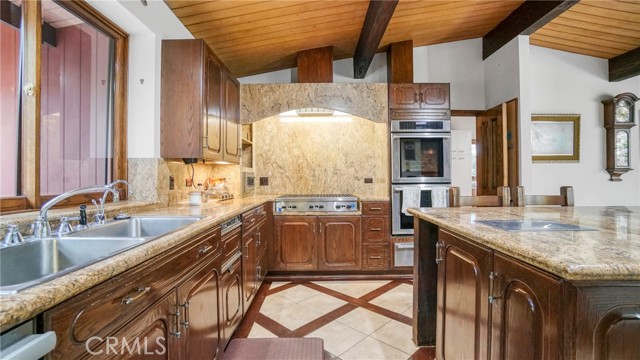 Detail Gallery Image 25 of 73 For 6377 via Escondido, Malibu,  CA 90265 - 4 Beds | 6 Baths