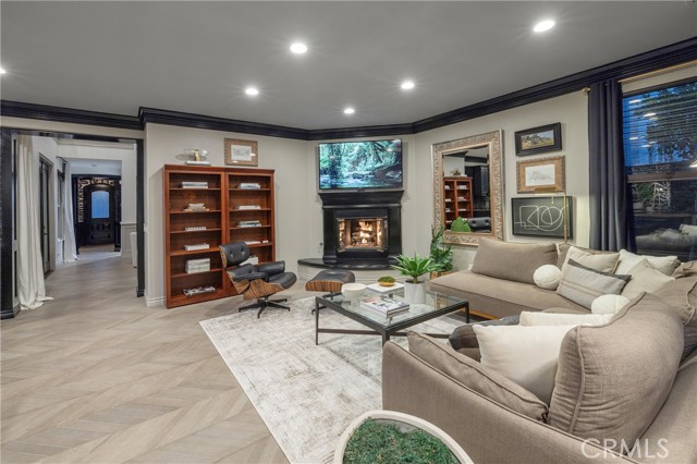 Detail Gallery Image 11 of 48 For 8 Upland, Irvine,  CA 92602 - 4 Beds | 3 Baths