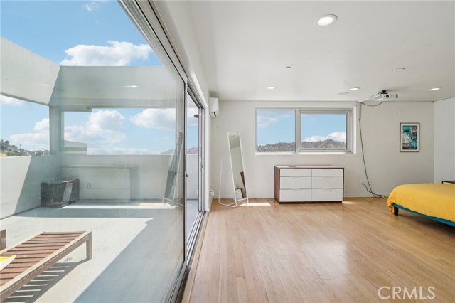 Detail Gallery Image 25 of 45 For 3640 Roseview Ave, Los Angeles,  CA 90065 - 3 Beds | 3 Baths