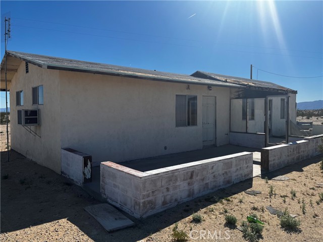 Detail Gallery Image 2 of 11 For 67530 Presswood Rd, Twentynine Palms,  CA 92277 - 2 Beds | 1 Baths