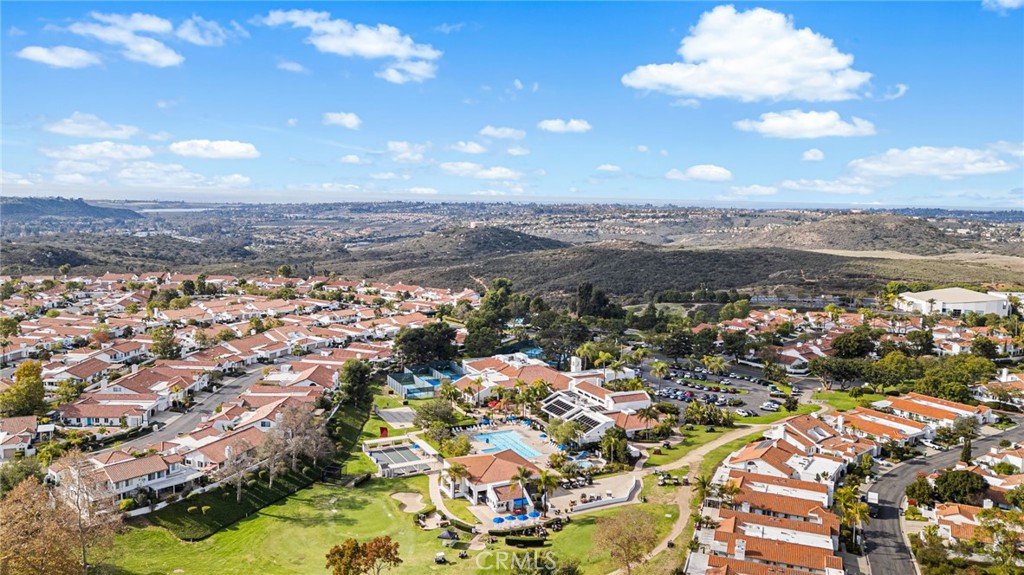 MLS #OC25270461 image #32