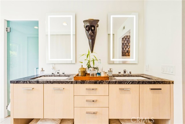 Detail Gallery Image 38 of 72 For 2736 S Camino Real, Palm Springs,  CA 92264 - 4 Beds | 3 Baths