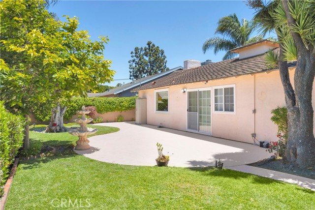 3321 Orangewood Avenue, Los Alamitos CA: https://media.crmls.org/medias/b2d807fe-ad0d-4152-a0d8-228310a5fa37.jpg