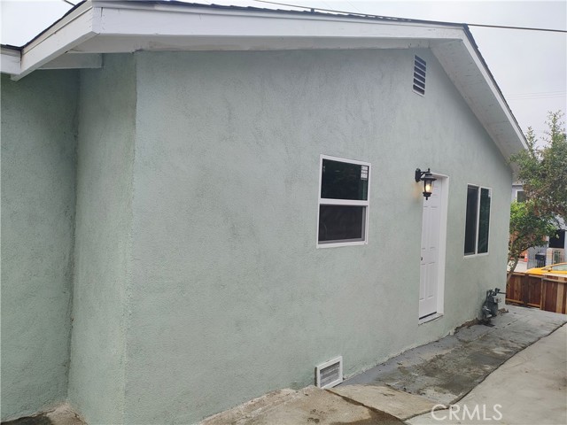 1680 S Rimpau Boulevard, Los Angeles CA: https://media.crmls.org/medias/b2d88764-494d-4f2a-9603-7956645d16df.jpg